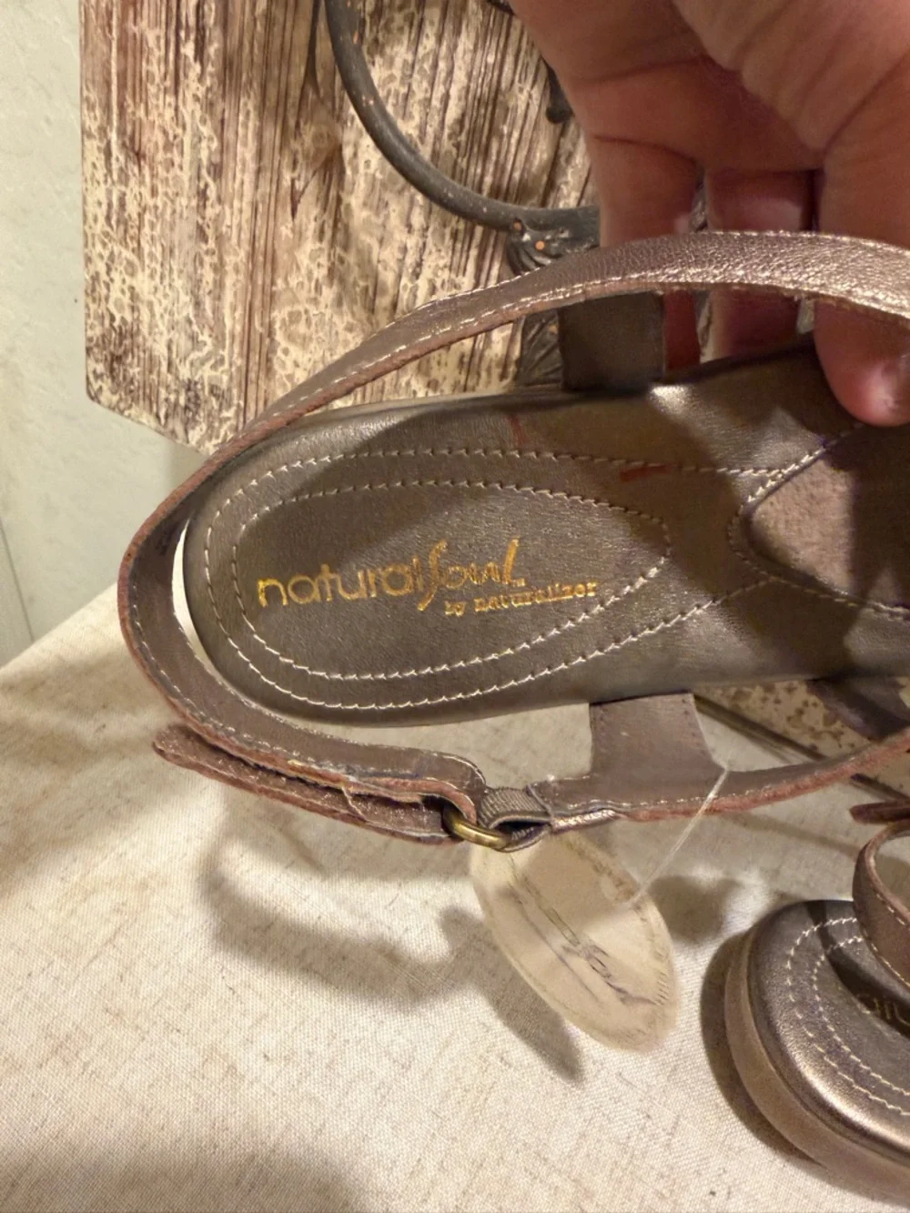 Natural Soul Women's Bronze Strappy Slingback Sandals 7.5 - Picture 4 of 9